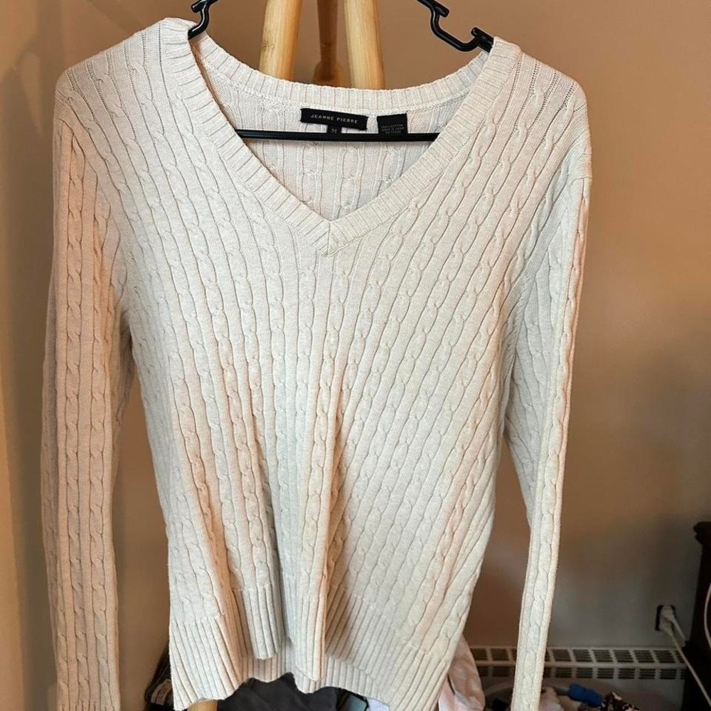 Cotton‎ V-neck Sweater